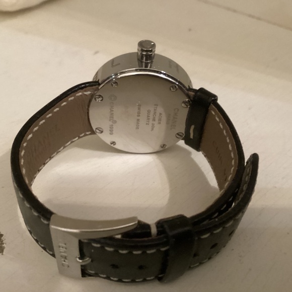 CHANEL watch - Picture 4 of 5